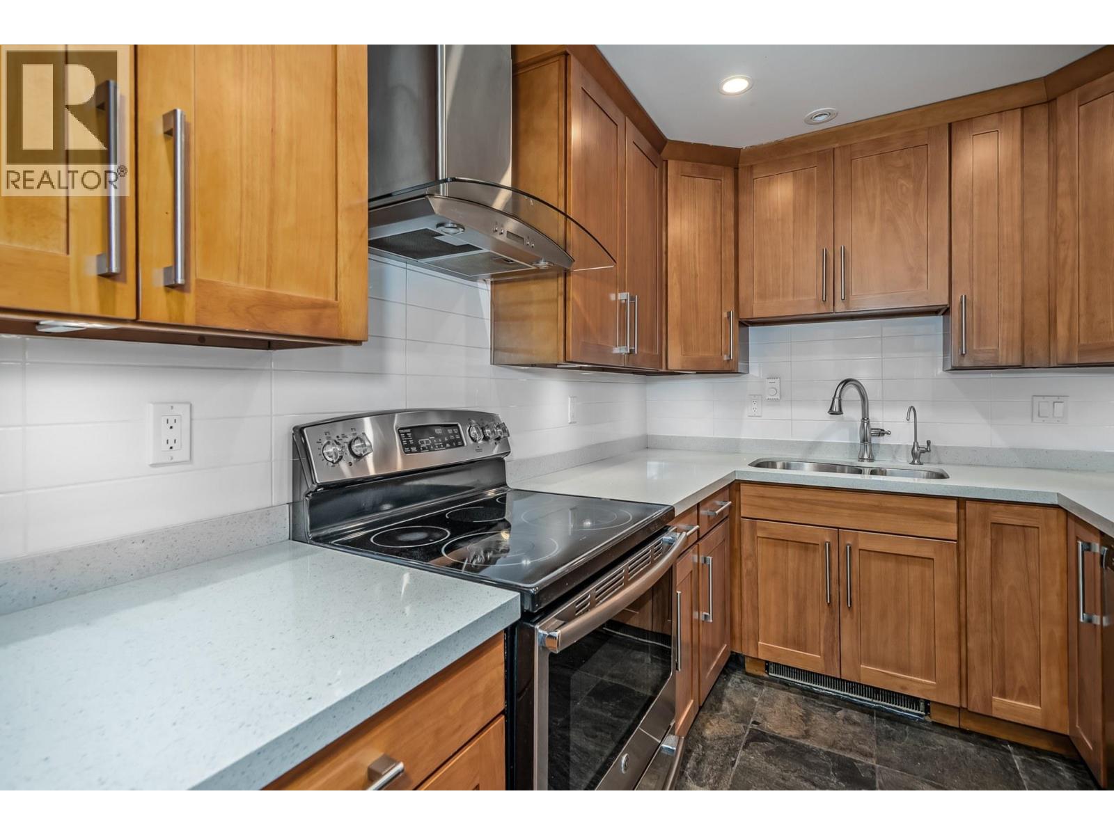 1140 FAIRWAY VIEWS Wynd, Tsawwassen
