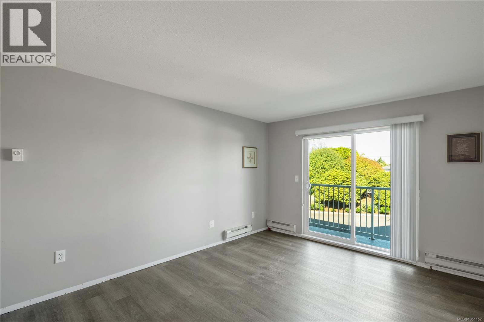 #105 155 Erickson Rd - 18