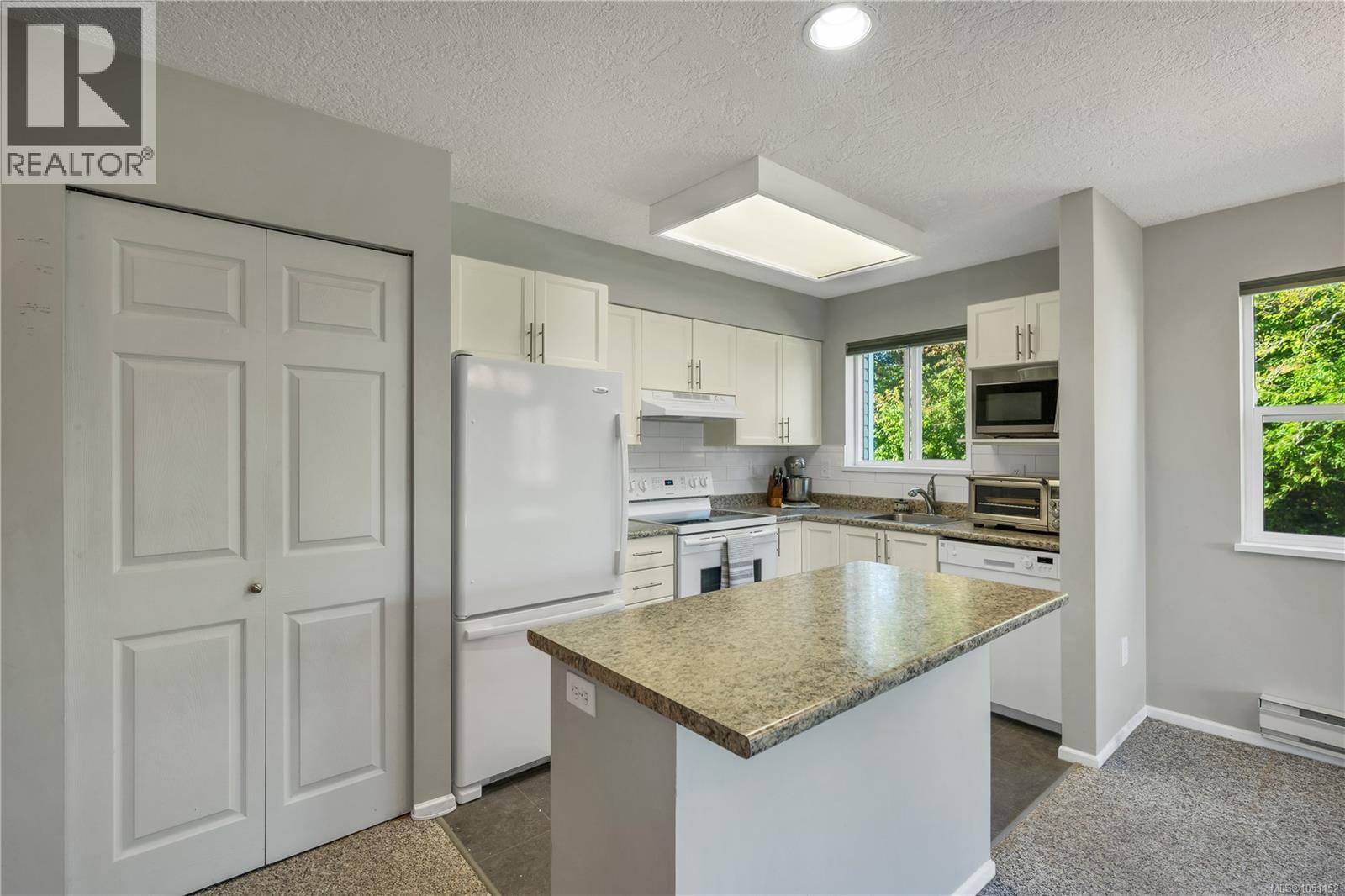 #105 155 Erickson Rd - 6
