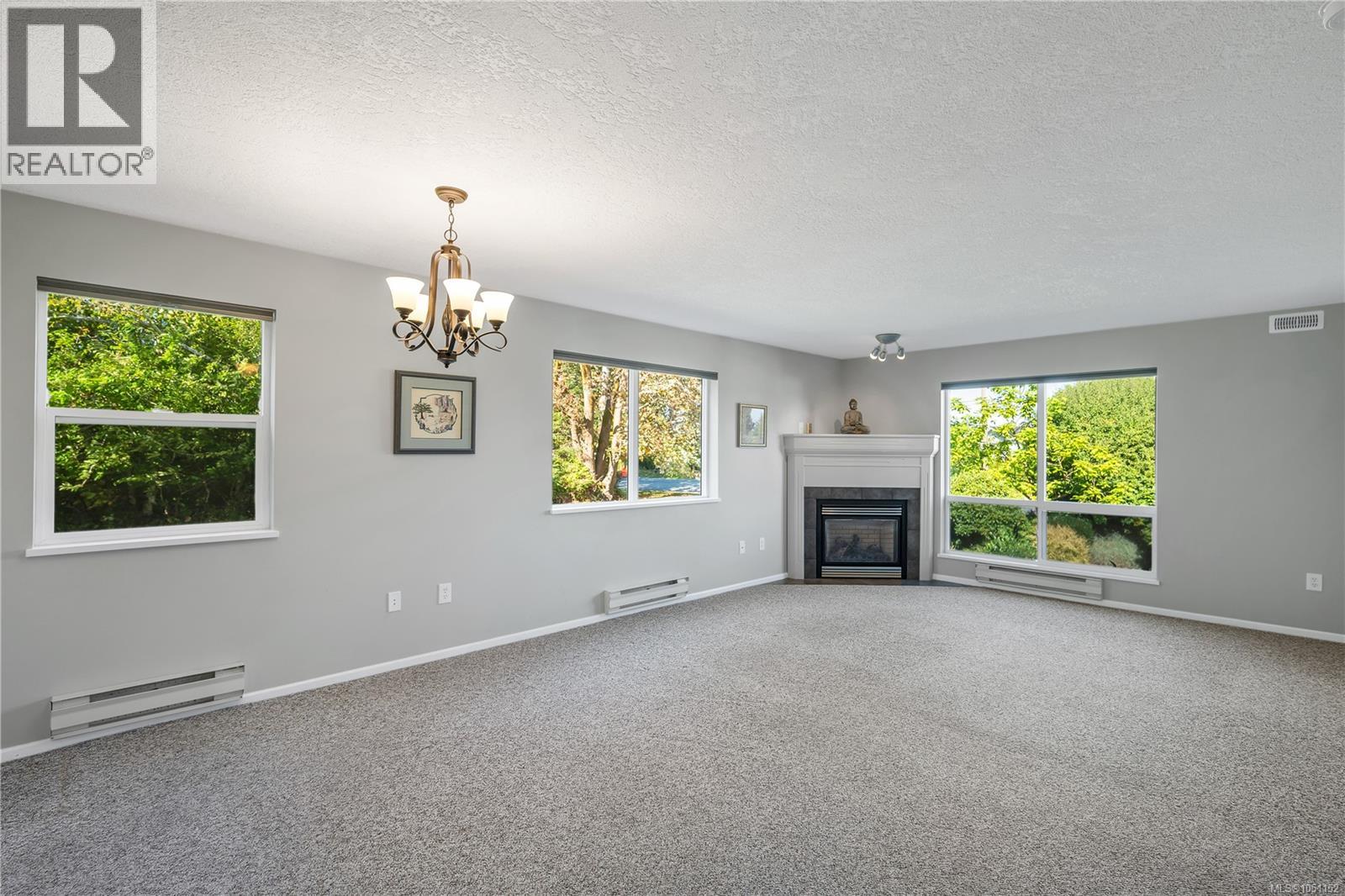 #105 155 Erickson Rd - 9
