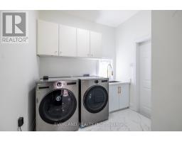 10 Megarry Court, Richmond Hill, ON L4S2S3 Photo 16
