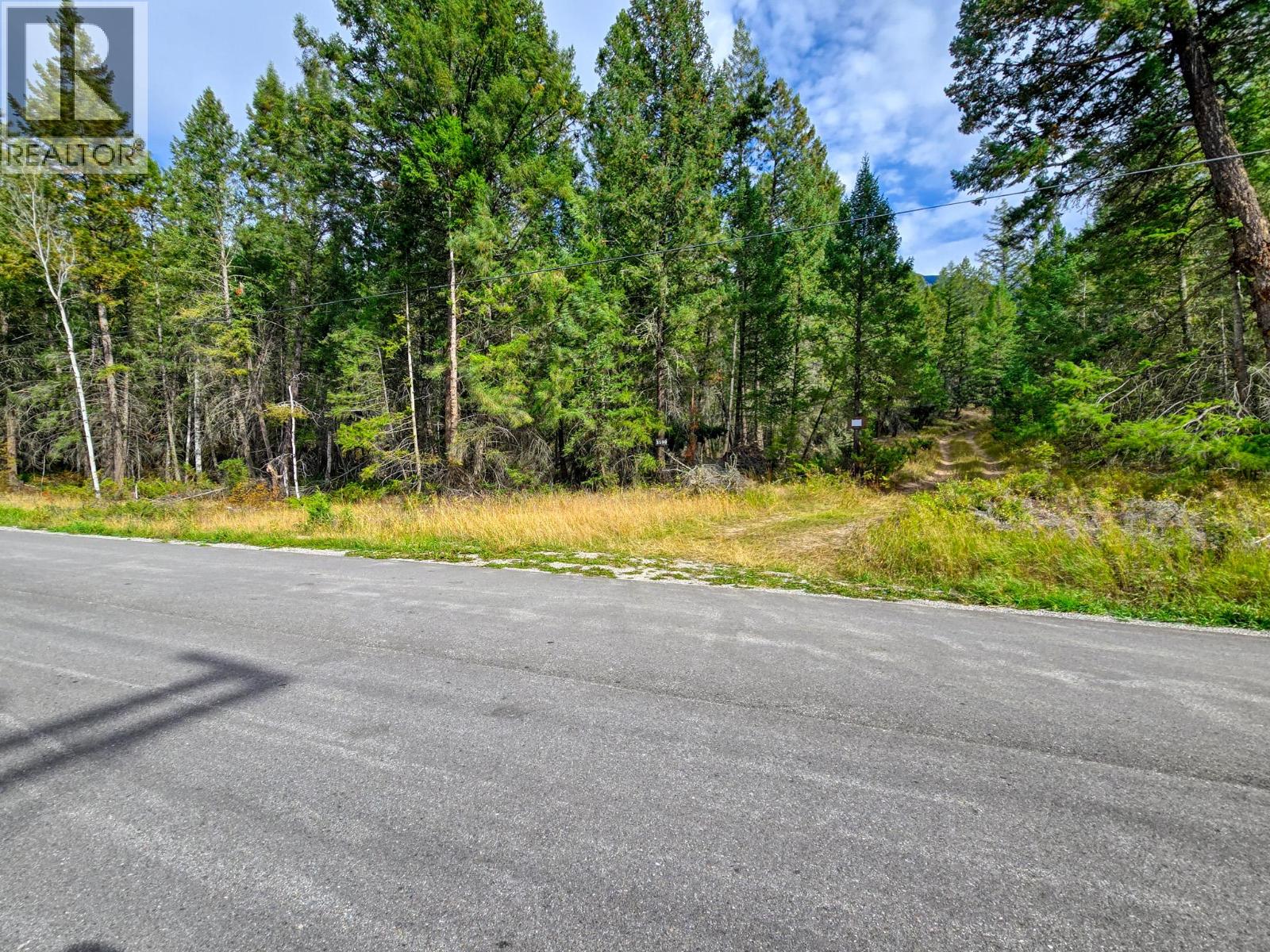 3590 Kootenay No. 3 Road - 12