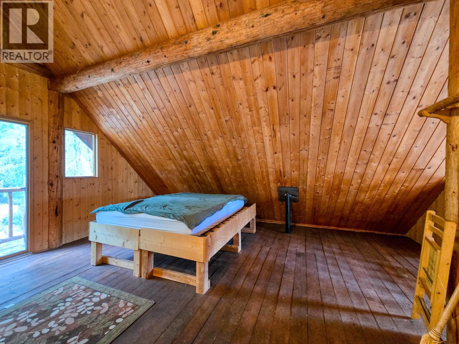 3590 Kootenay No. 3 Road - 43
