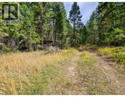 3590 Kootenay No. 3 Road, Windermere, BC V0B1L1 Photo 14