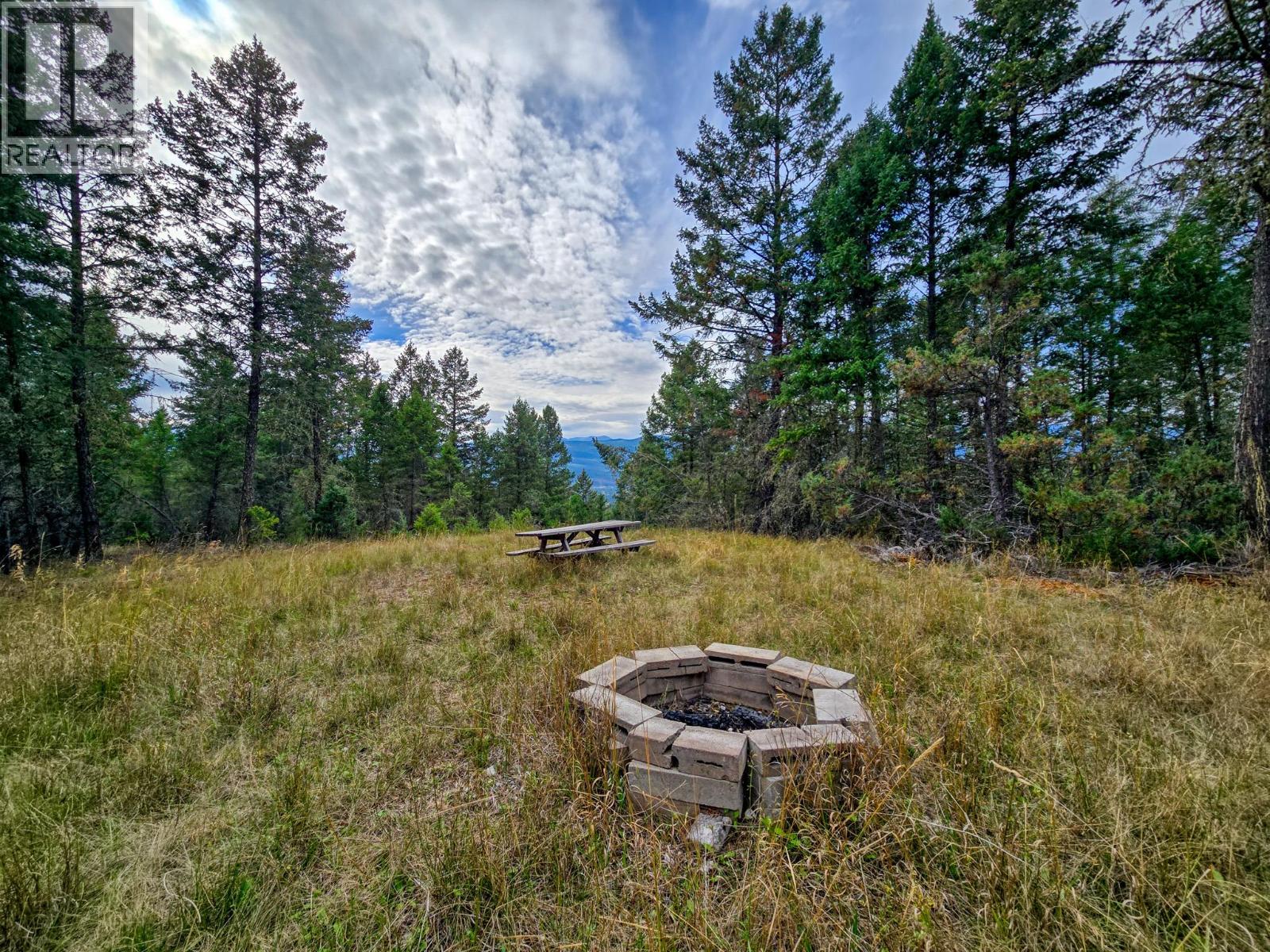 3590 Kootenay No. 3 Road - 29