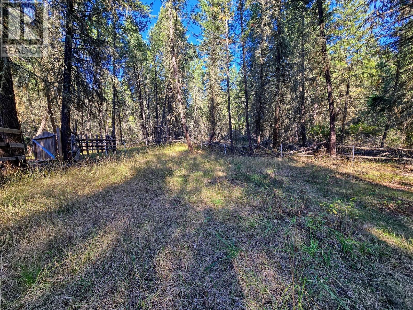 3590 Kootenay No. 3 Road - 18