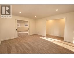 26 Rivergrove Run W - photo 38