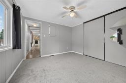 25 Shay Crescent, Winnipeg, MB R2N1A7 Photo 17