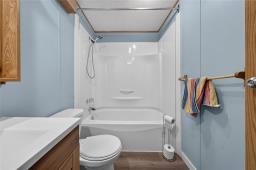 25 Shay Crescent, Winnipeg, MB R2N1A7 Photo 23