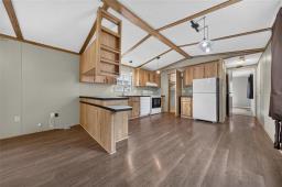25 Shay Crescent, Winnipeg, MB R2N1A7 Photo 8