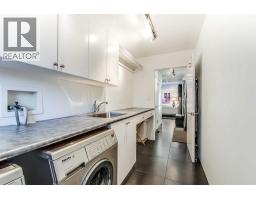 4pc Bathroom - 17 Lupine Court Se, Medicine Hat, AB T1B2K2 Photo 13