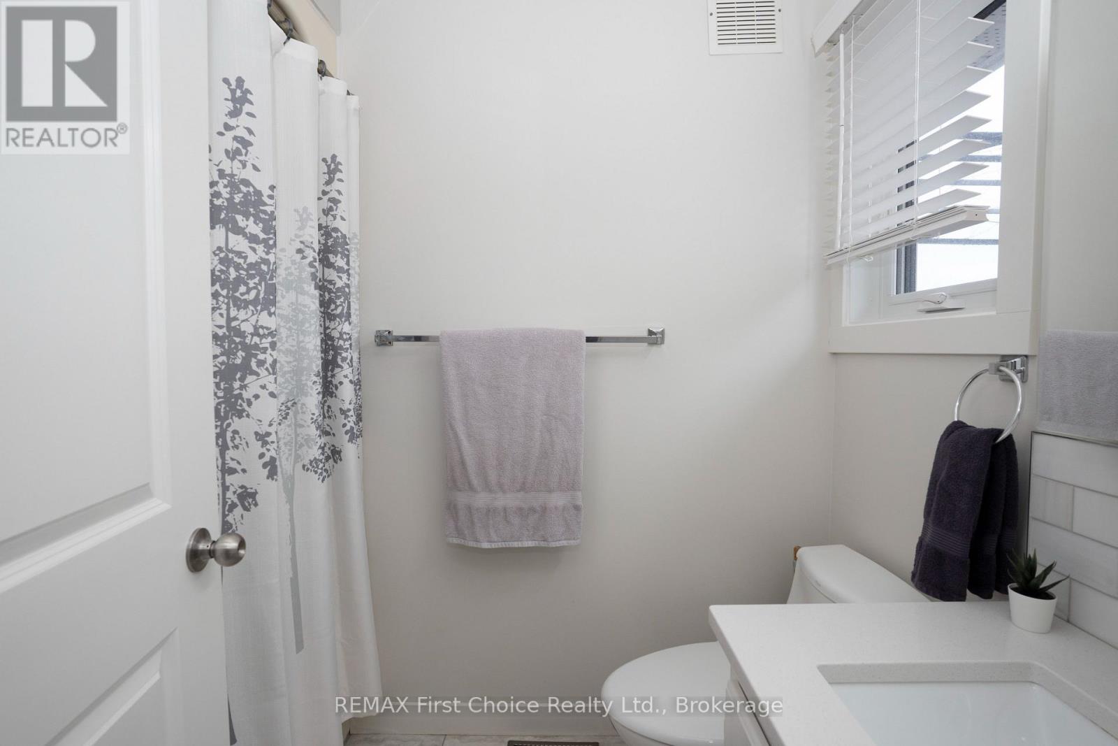 177 FLAMINGO DRIVE - Image 19