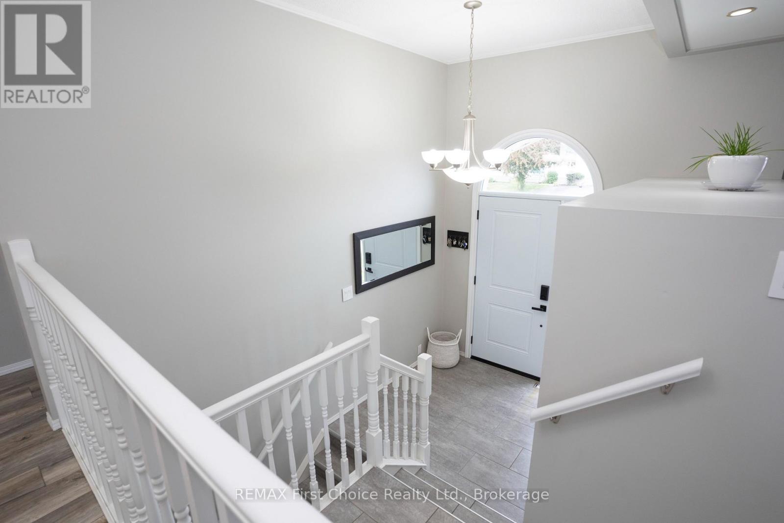 177 FLAMINGO DRIVE - Image 25