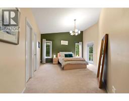 13 Somerset Gate Sw, Calgary, AB T2Y3G9 Photo 20