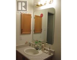 1645 Jobin Crescent, Ottawa, ON K1J1C4 Photo 12