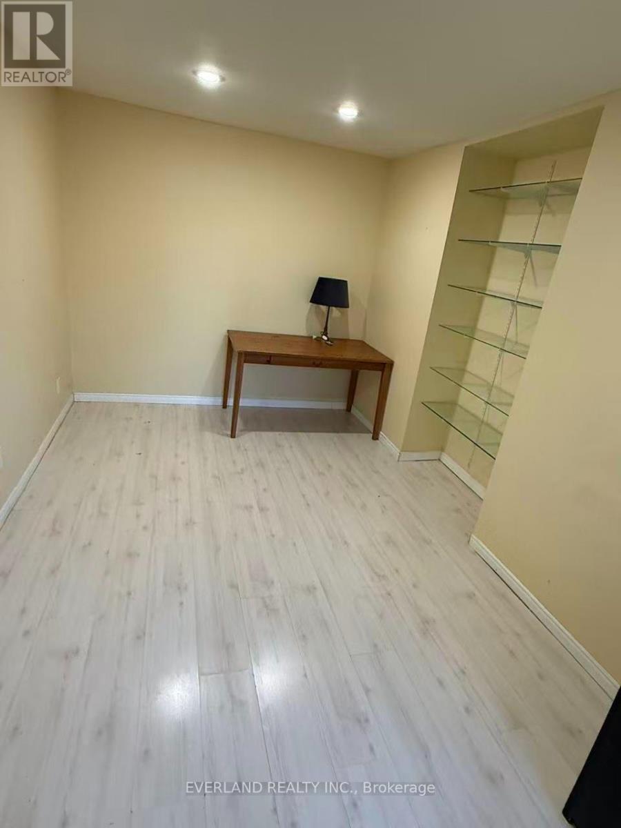 BASEMENT - 156 BRISTOL ROAD, Newmarket (Bristol-London) — photo 5