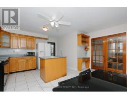 22 Blenheim Drive, Brampton, ON L6Z1H9 Photo 8