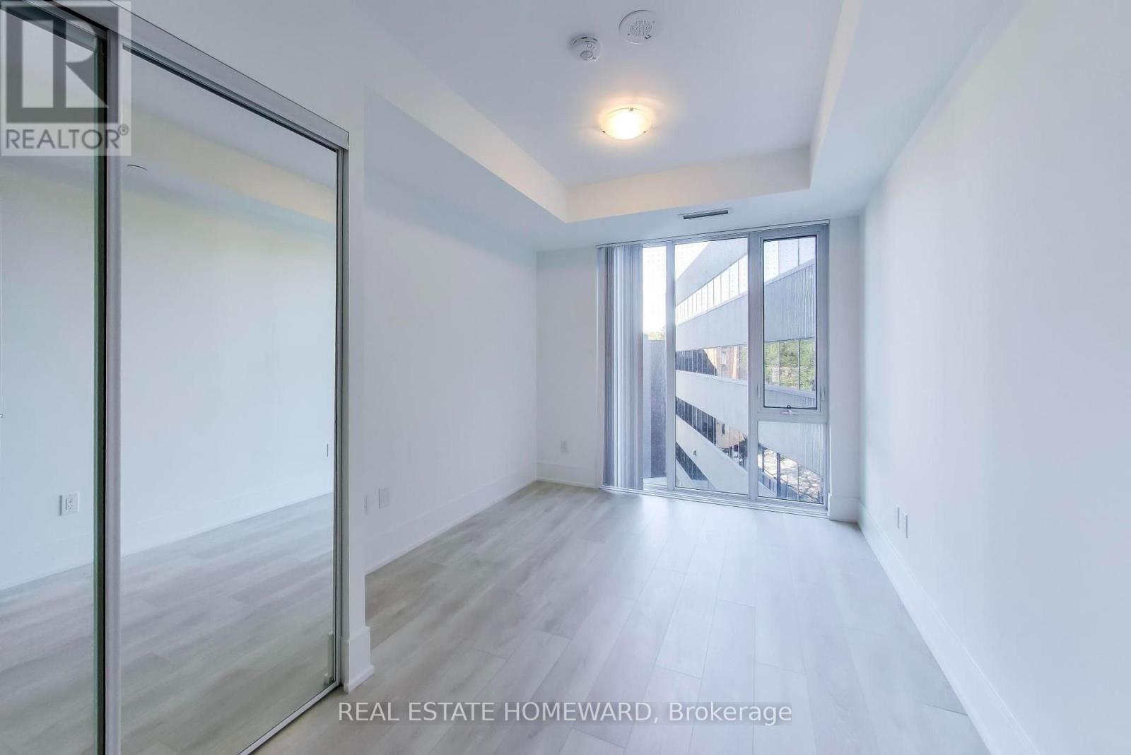 304 - 2450 BLOOR STREET W, Toronto (High Park-Swansea) — photo 11