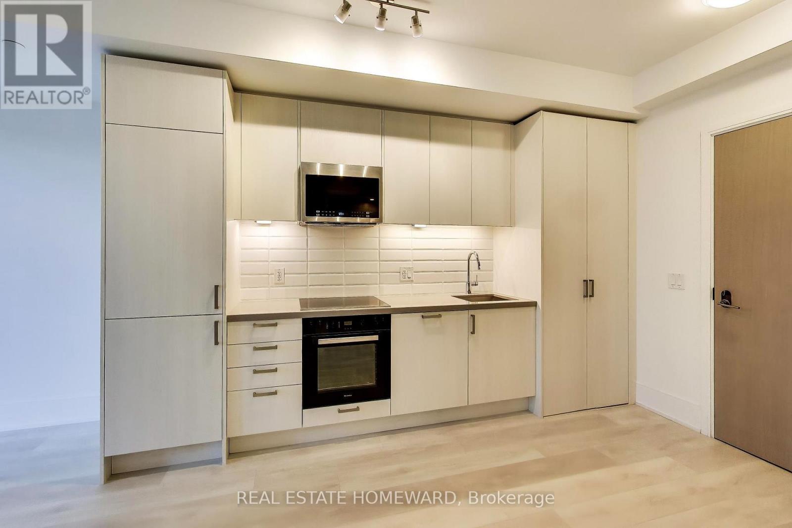 304 - 2450 BLOOR STREET W, Toronto (High Park-Swansea) — photo 4