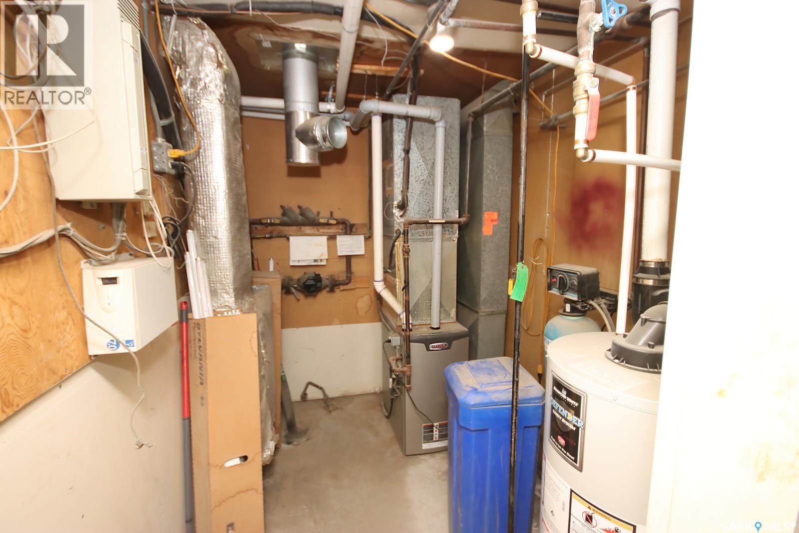 465 Devonian STREET, Estevan — photo 32