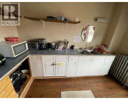 5009 50 Avenue, Ponoka, AB T4J1R7 Photo 8