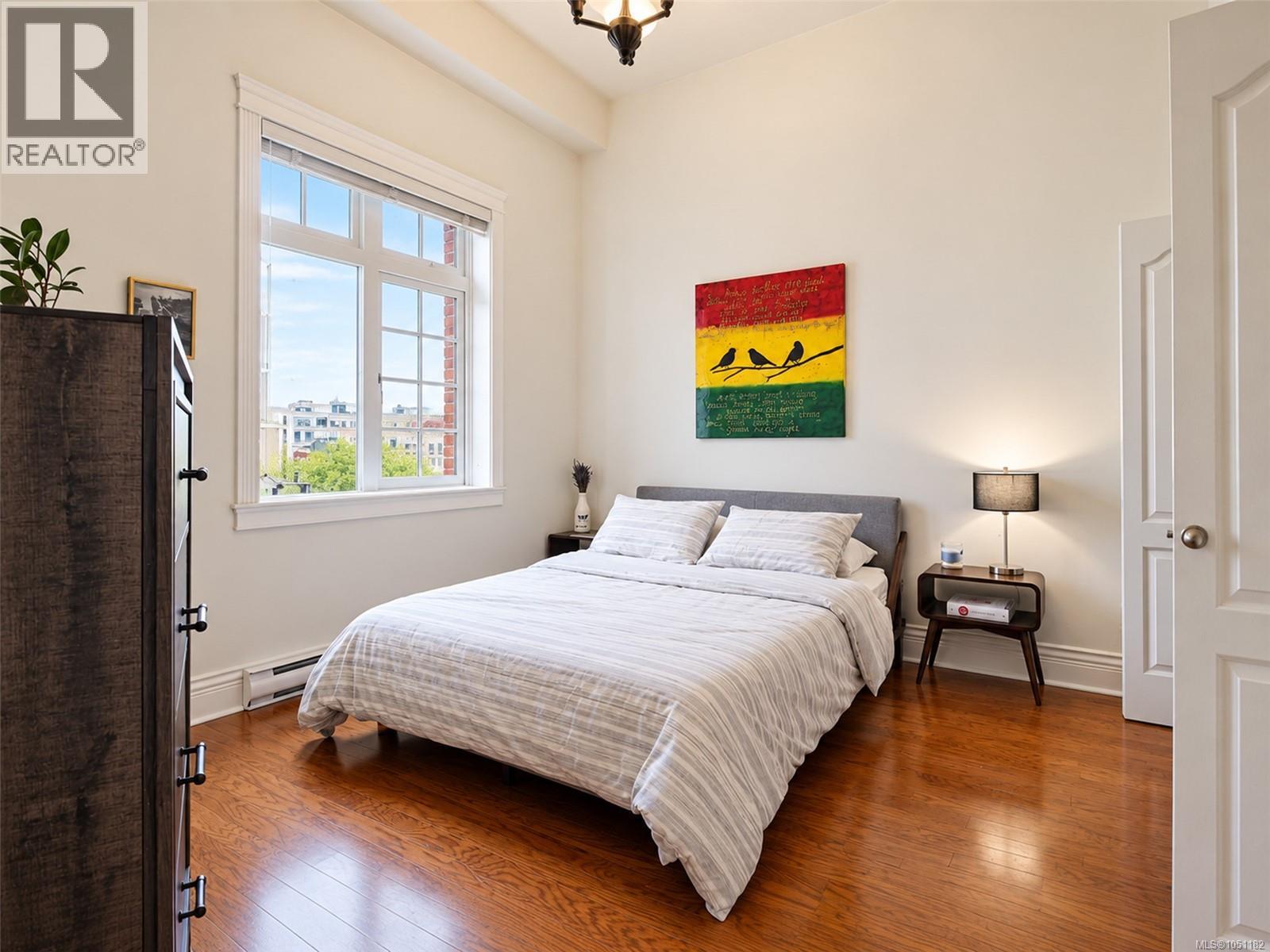 #407 1602 Quadra St - 9