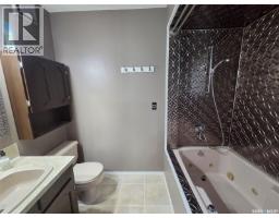 228 Railway Avenue, Wawota, SK S0G5A0 Photo 19