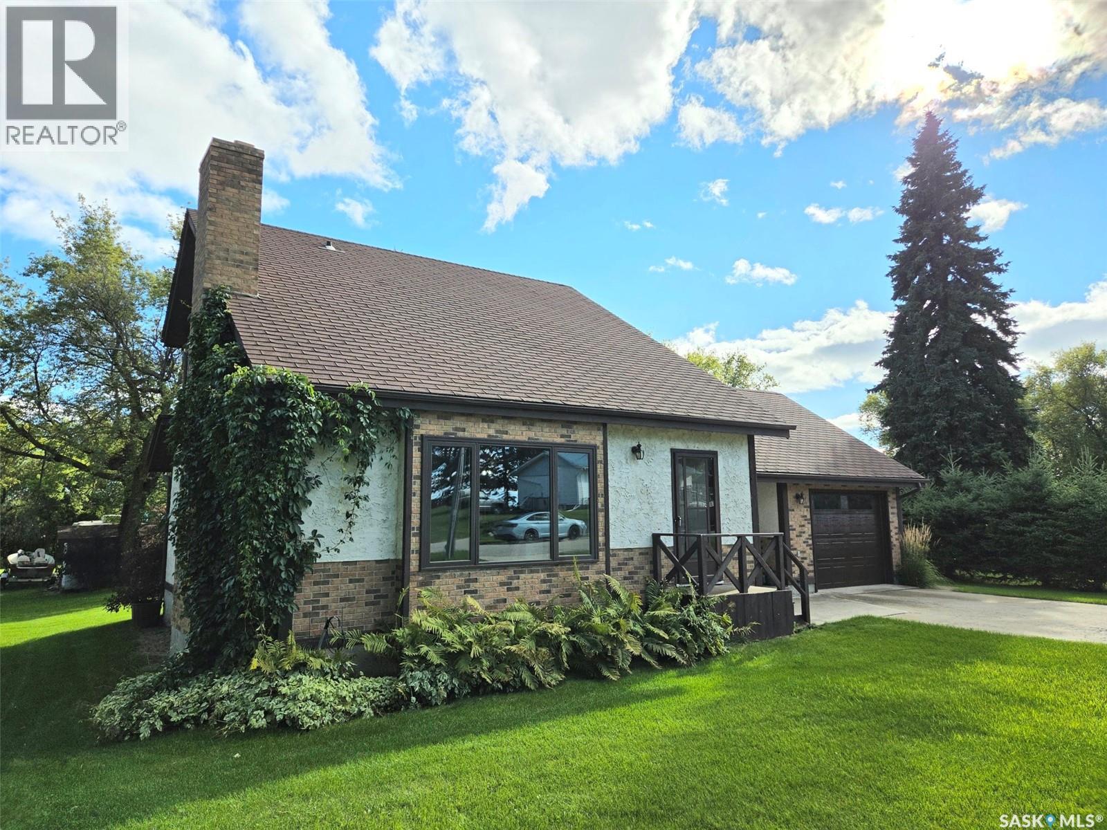 228 Railway AVENUE, Wawota — photo 4