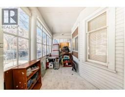 1227 13 Avenue SW - photo 2