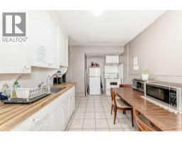 4pc Bathroom - 1227 13 Avenue Sw, Calgary, AB T3C0T2 Photo 7