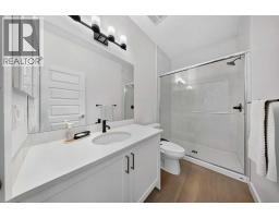 Bedroom - 105 Homestead Crescent Ne, Calgary, AB T3J2K8 Photo 13