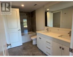 1706 Pleasure Valley Path, Oshawa, ON L1G0E3 Photo 9