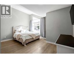 4pc Bathroom - 554 Redstone View Ne, Calgary, AB T3N0M9 Photo 10