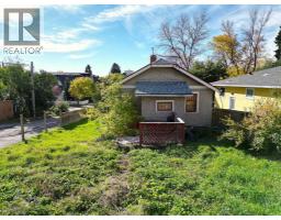 942 5 Avenue Ne, Calgary, AB T2E0L4 Photo 13