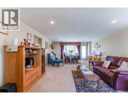 414 Gateway Crescent S - photo 24