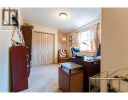 414 Gateway Crescent S - photo 20