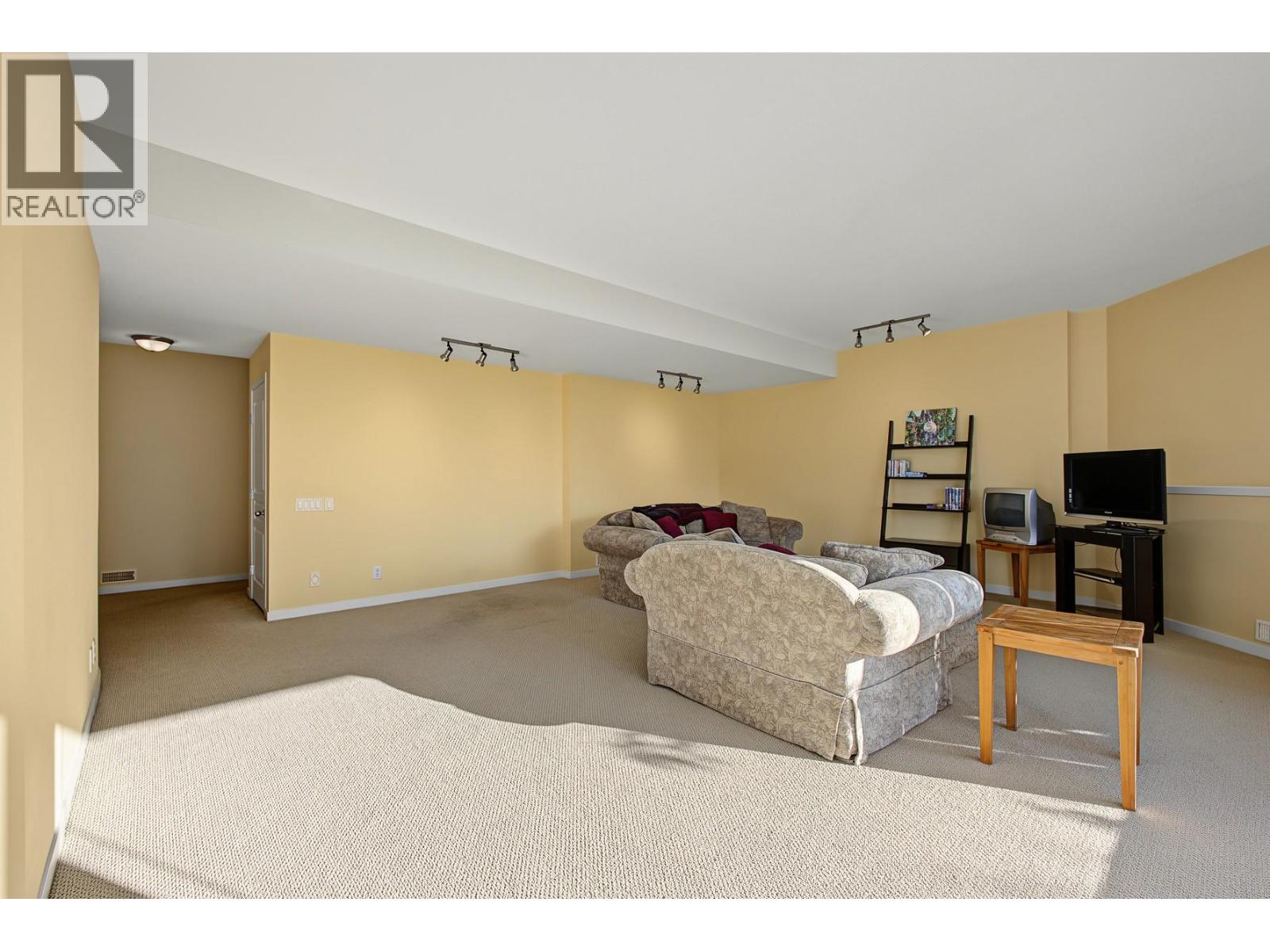 13470 Carrs Landing Road, Lake Country