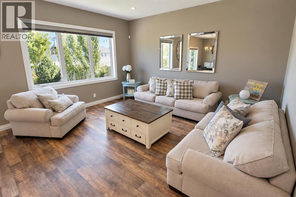 Listing photo – 7 Tory Close, Red Deer