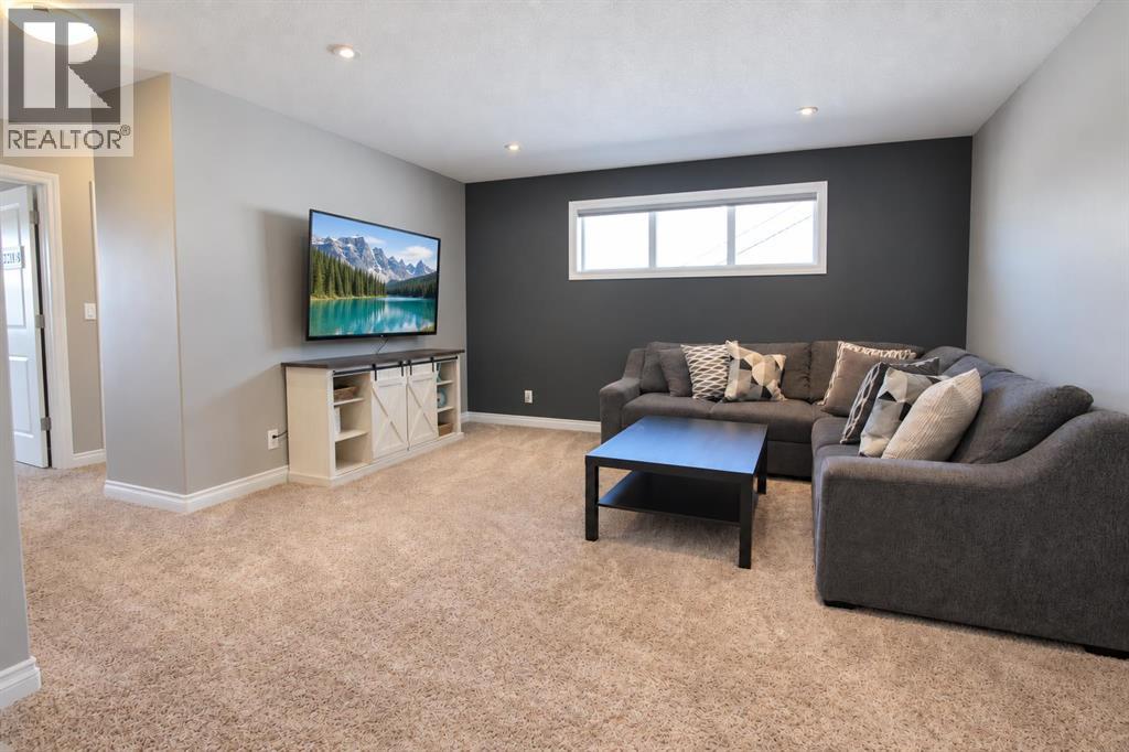 Listing photo – 7 Tory Close, Red Deer