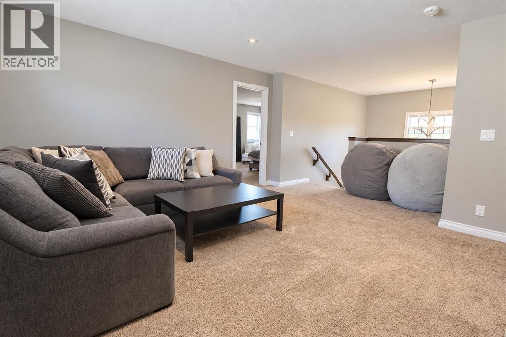 Listing photo – 7 Tory Close, Red Deer