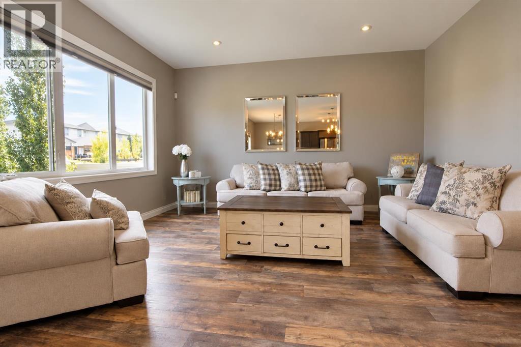 Listing photo – 7 Tory Close, Red Deer