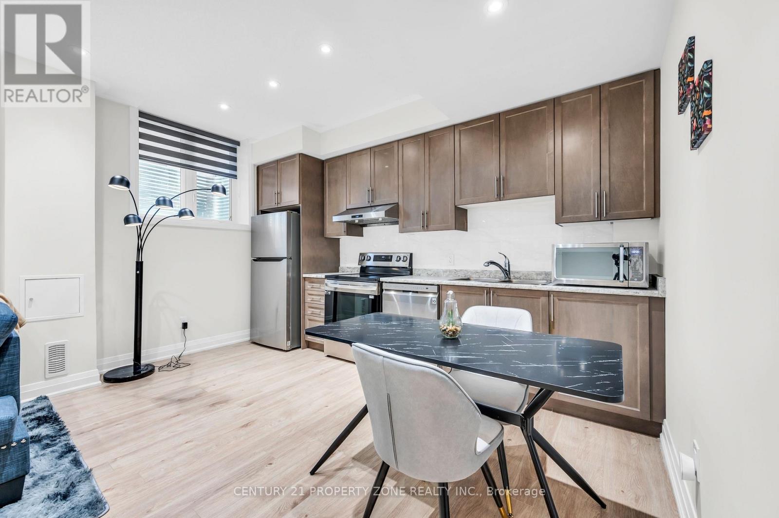 12 TRELLANOCK ROAD, Brampton (Bram West) — photo 5