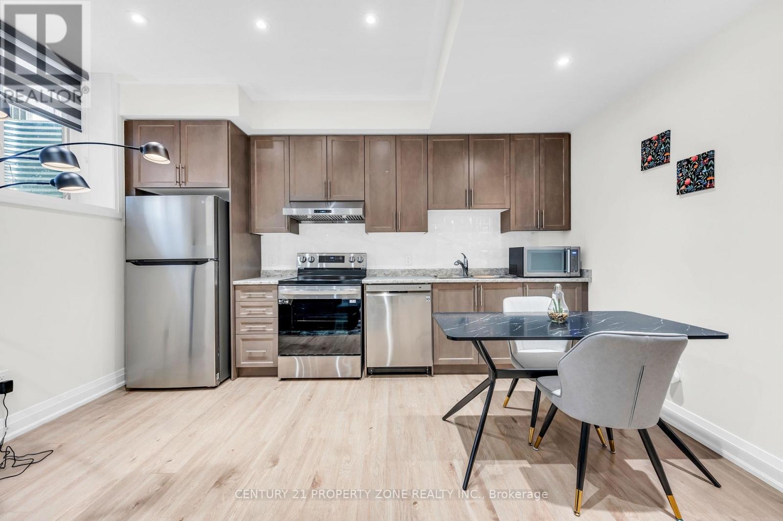 12 TRELLANOCK ROAD, Brampton (Bram West) — photo 6