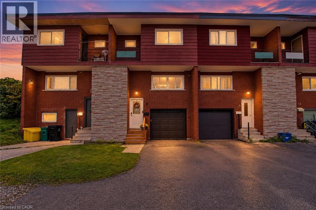 9 GREENBROOK Drive, Kitchener