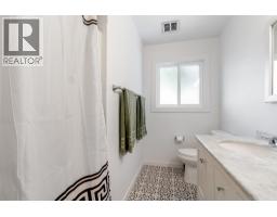 2618 Thacker Drive, West Kelowna, BC V1Z1W3 Photo 25