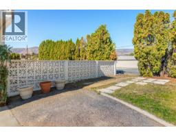 2618 Thacker Drive, West Kelowna, BC V1Z1W3 Photo 45
