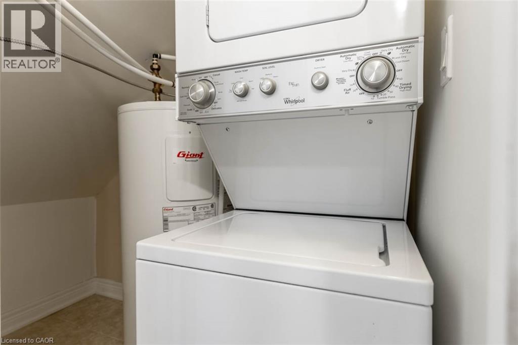 174 Bronte Street South — photo 10
