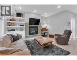 4616 82 Street NW - photo 9