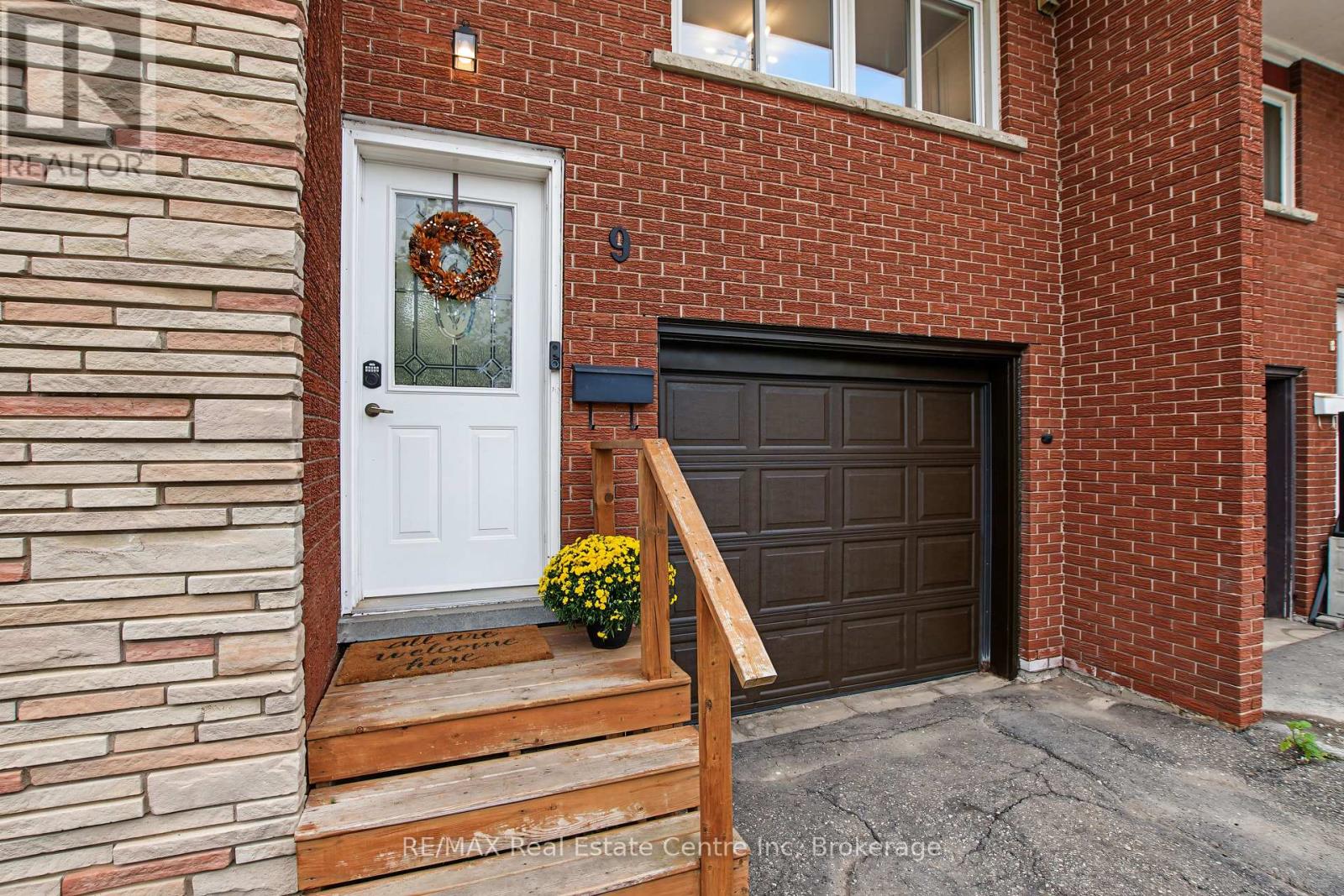 9 GREENBROOK DRIVE, Kitchener — photo 4