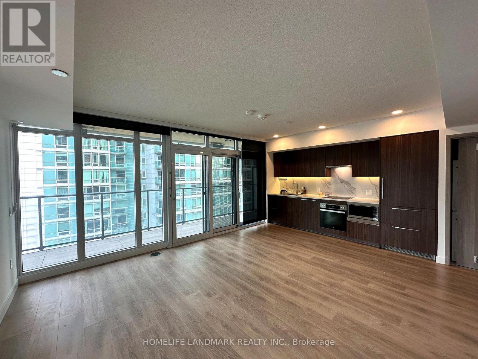 1 CONCORD CITYPLACE WAY, Toronto (Waterfront Communities) — photo 5